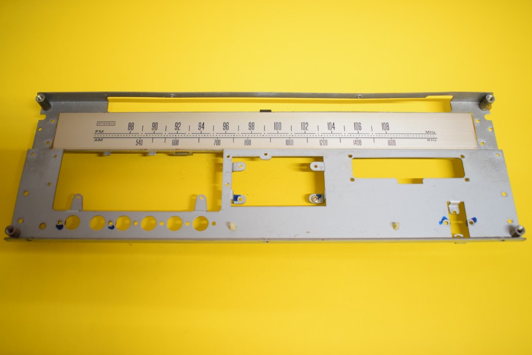 Marantz 2100 Tuner – Front Chassis &amp; Scale Plate  			